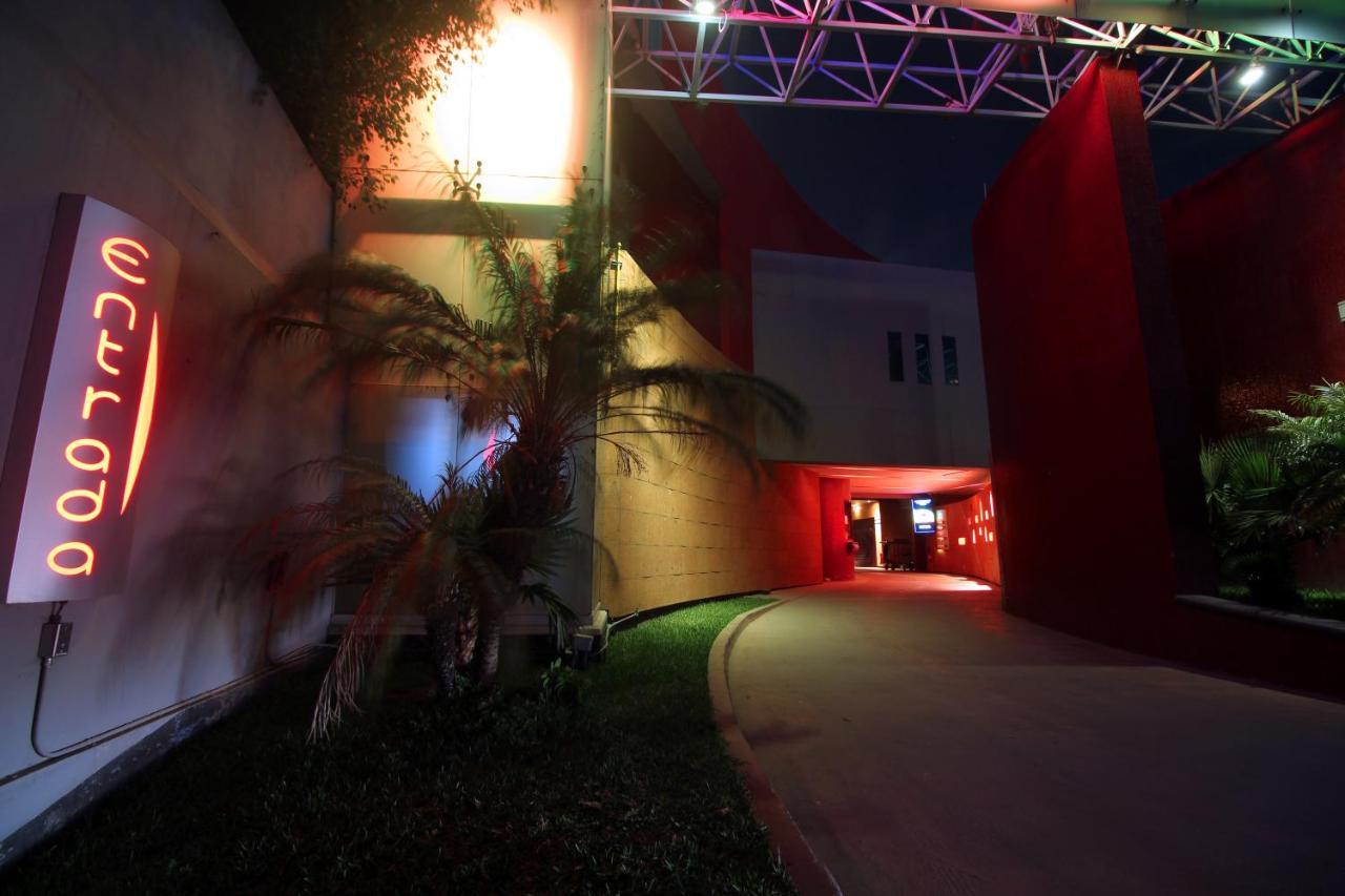 Motel Via Tijuana Exterior photo